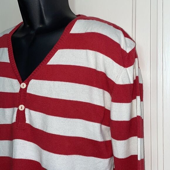 Vtg Levi’s red & white striped thin Henley neck sweater - Picture 2 of 10